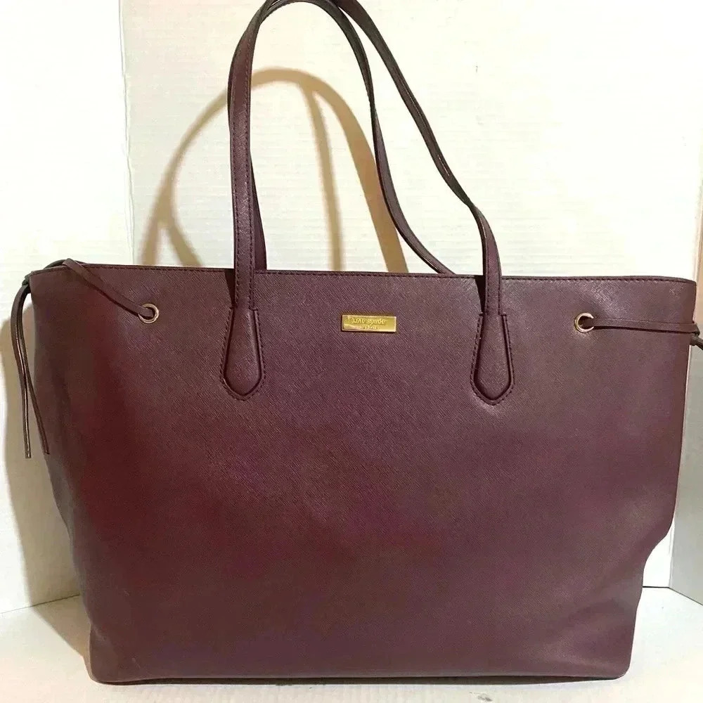 Kate spade burgundy saffiano leather tote handbag
